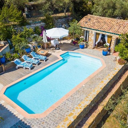 Le Camélia: Charming Apartment with Pool in Tranquil Estate Sollies-Toucas Exterior photo