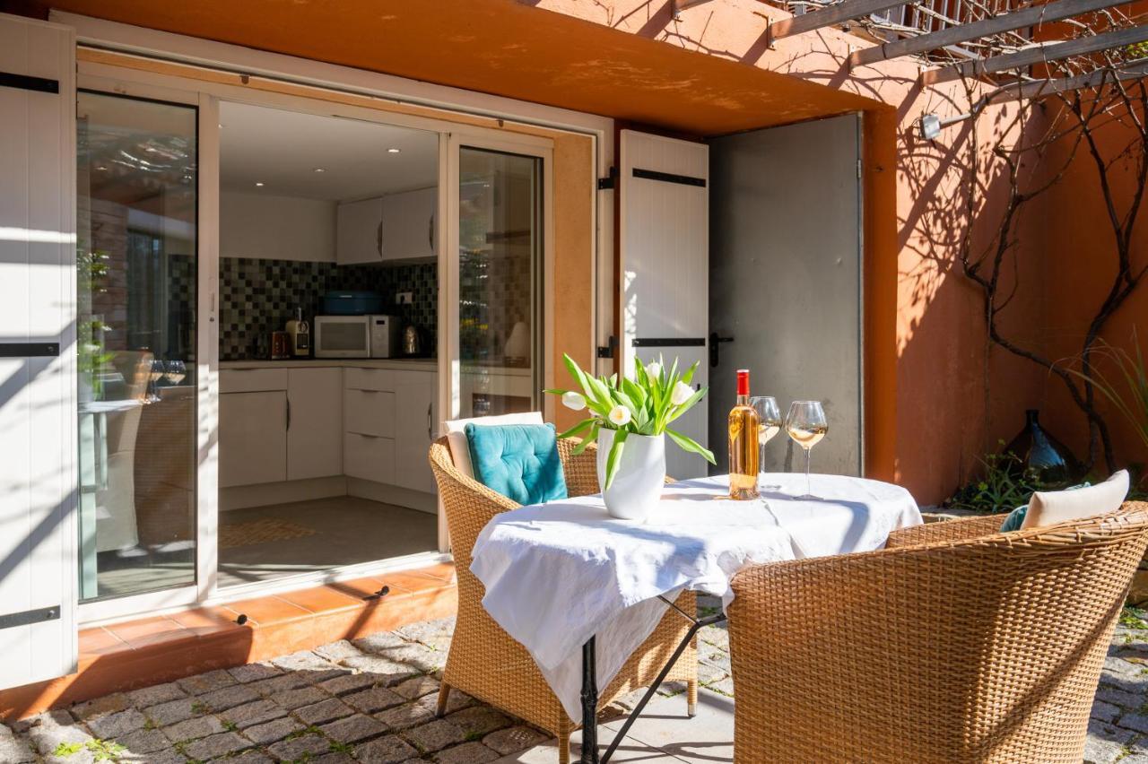 Le Camélia: Charming Apartment with Pool in Tranquil Estate Sollies-Toucas Exterior photo